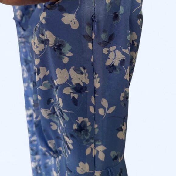 Blue Floral Wrap-Style Dress - Picture 4 of 8